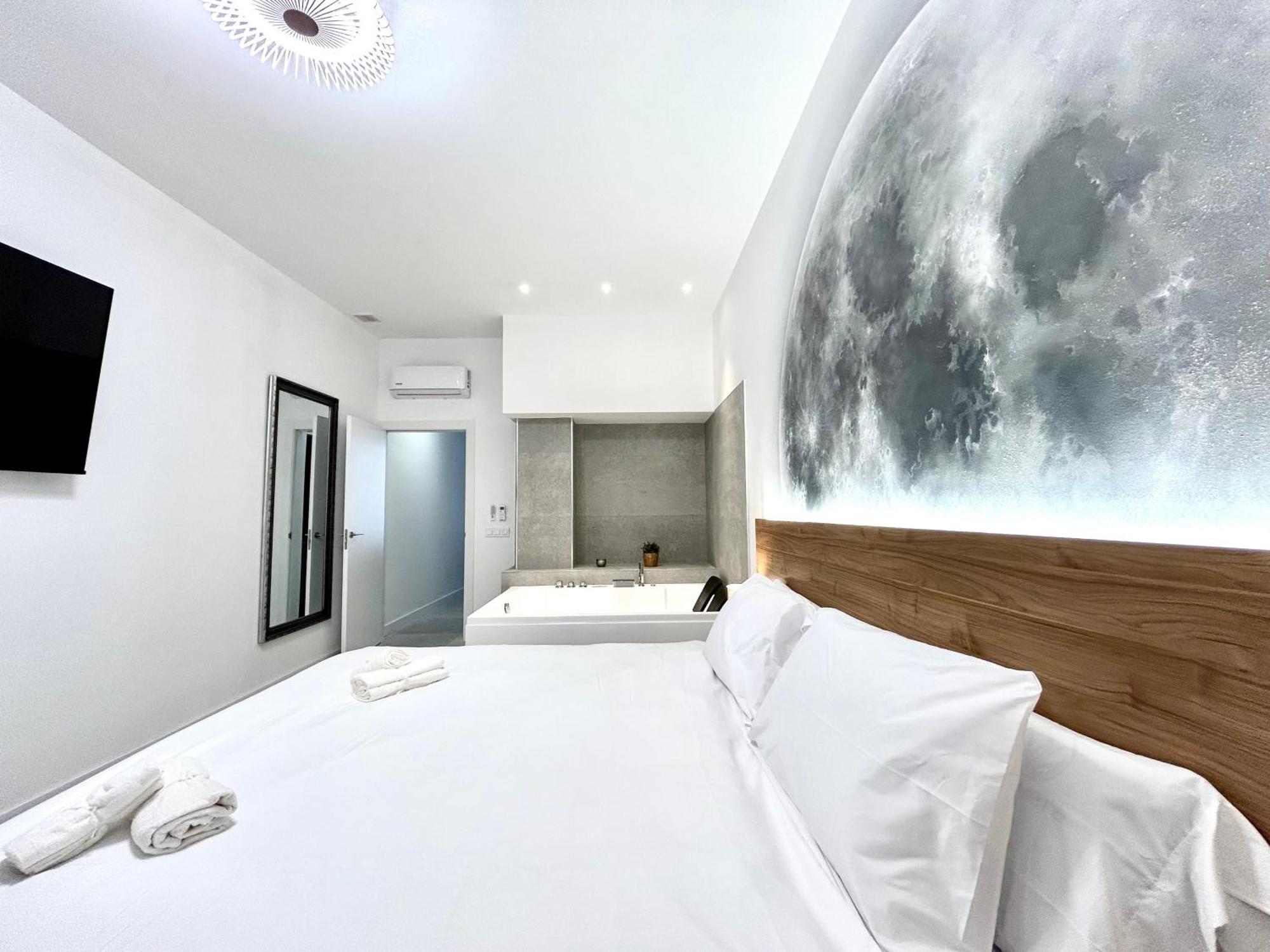 Urban Escape Comfort Meets Luxury, 4 Ppl Valence