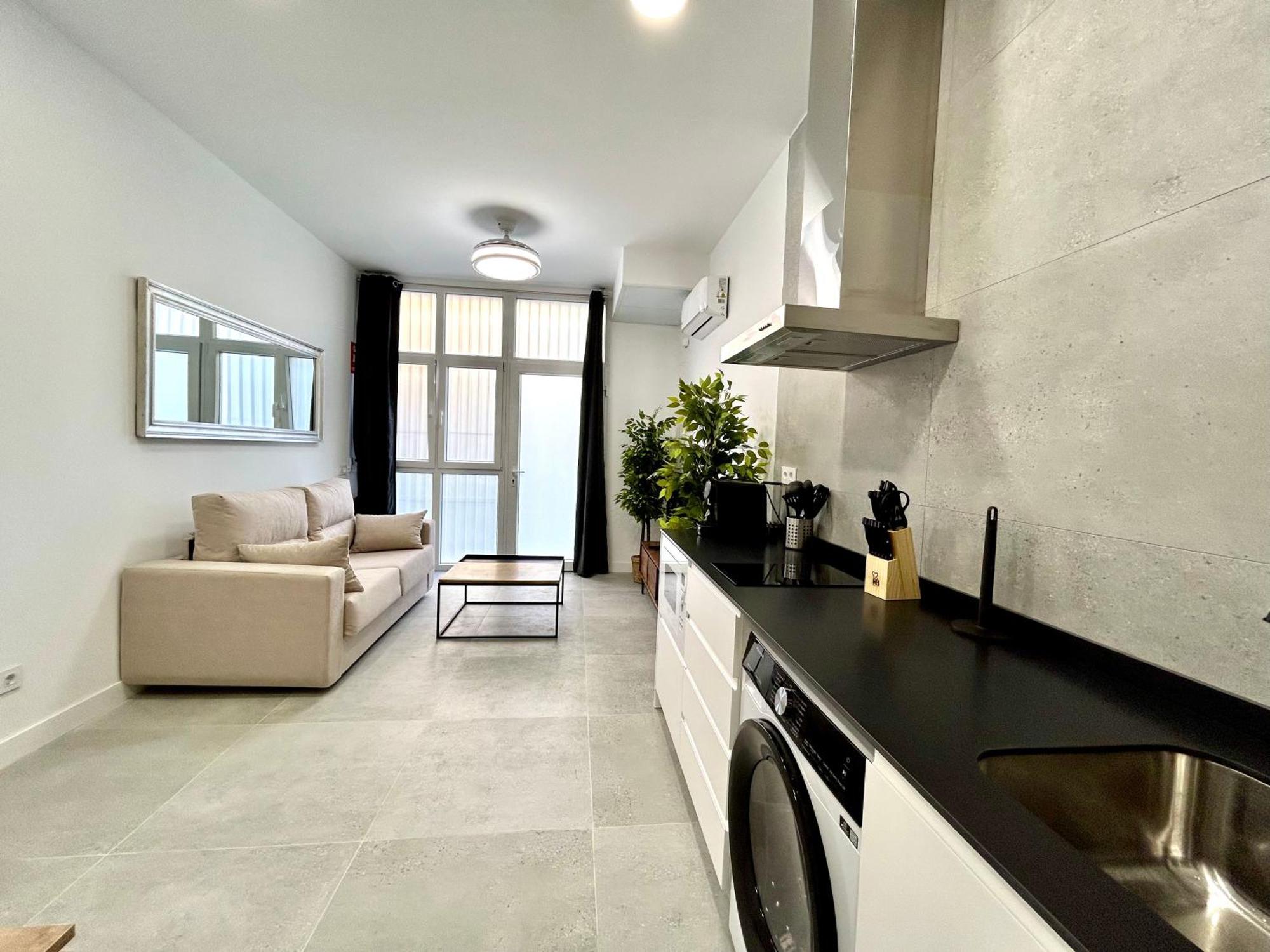 Urban Escape Comfort Meets Luxury, 4 Ppl Valence